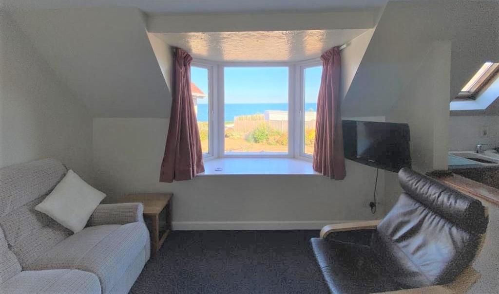 Cliff Court Apartments Торки Екстериор снимка